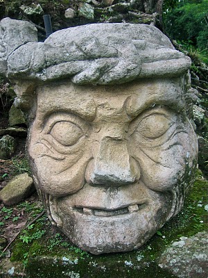 copan-priest